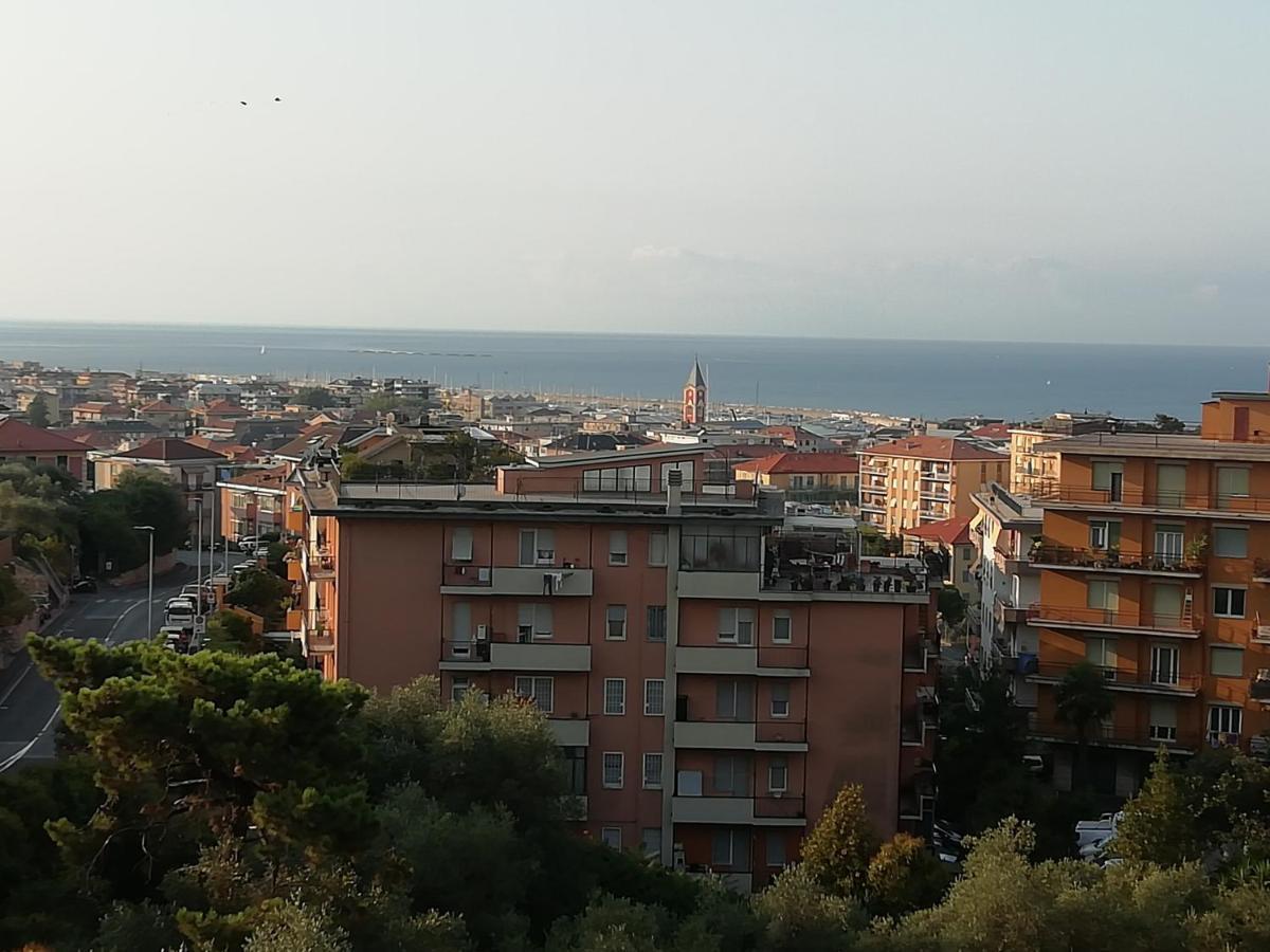 키아바리 Terrazza Sul Mare In Via Devoto 아파트 외부 사진
